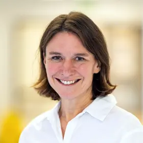 Dr. Sandra Grebe